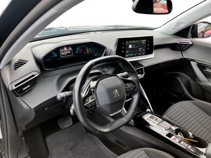 Peugeot e-2008 bild 6