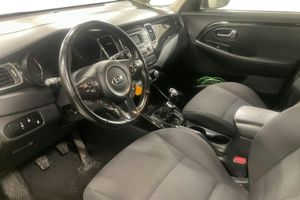 Kia Carens bild 17