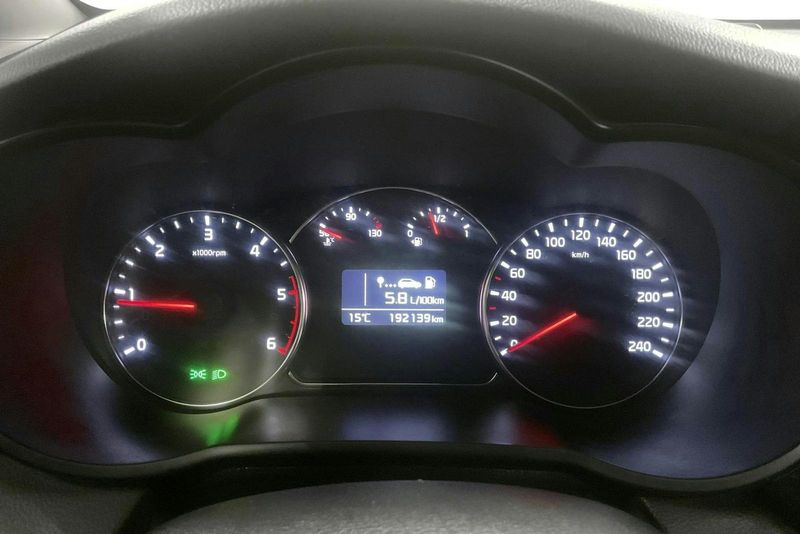 Kia Carens bild 12