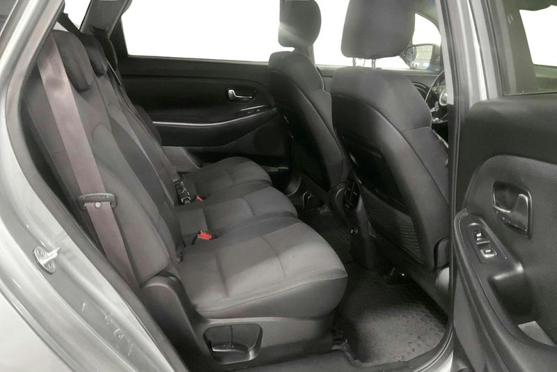 Kia Carens bild 8