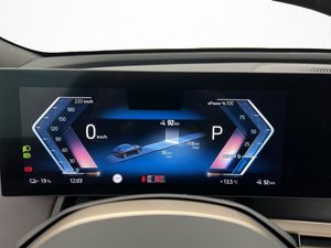 BMW iX bild 18