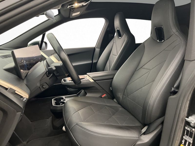 BMW iX bild 12