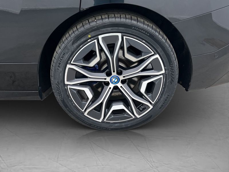 BMW iX bild 36
