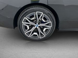 BMW iX bild 37