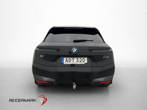 BMW iX bild 8