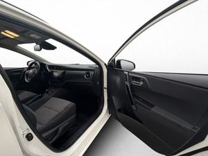 Toyota Auris bild 25
