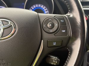 Toyota Auris bild 20
