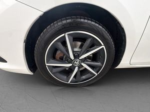 Toyota Auris bild 29