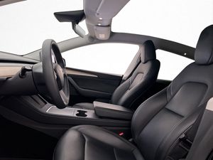 Tesla Model Y bild 14