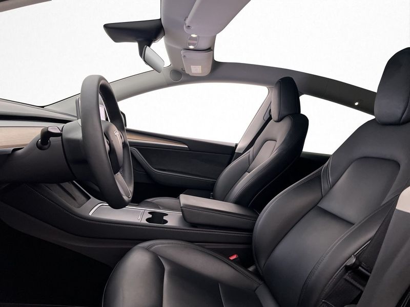 Tesla Model Y bild 14