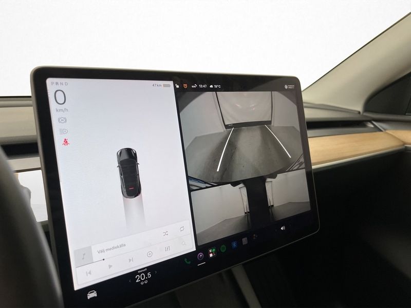 Tesla Model Y bild 22