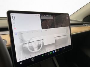 Tesla Model Y bild 27