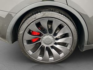 Tesla Model Y bild 31