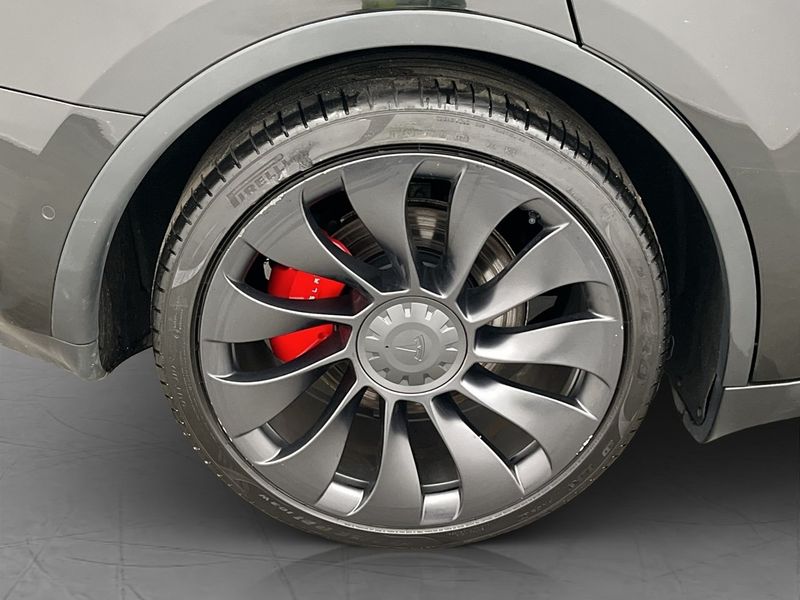 Tesla Model Y bild 31