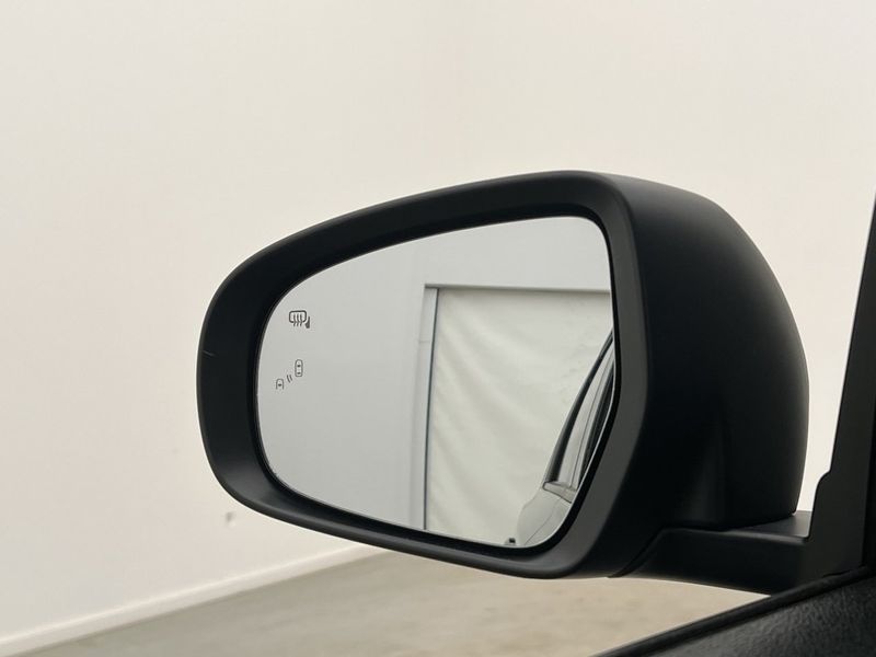 Suzuki Vitara bild 9