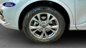 Ford Kuga bild 9