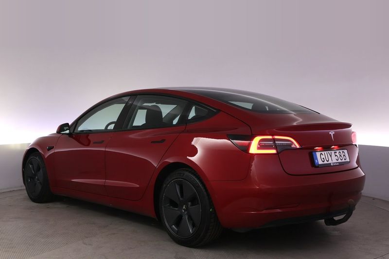 Tesla Model 3 bild 4