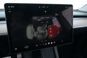 Tesla Model Y bild 19