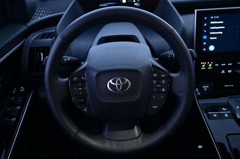 Toyota bZ4X bild 7