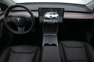 Tesla Model Y bild 6