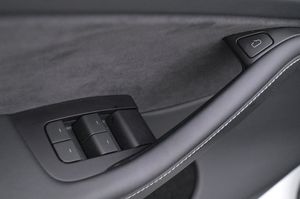 Tesla Model Y bild 10
