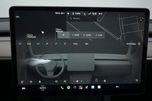 Tesla Model Y bild 19