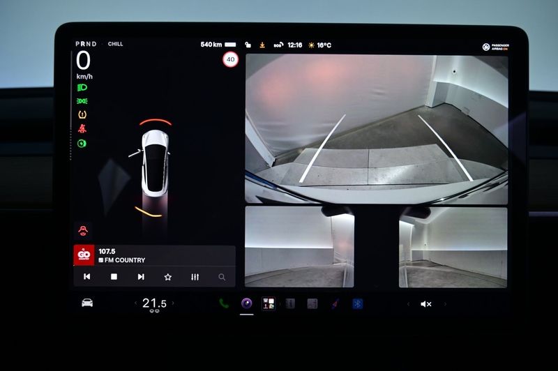 Tesla Model 3 bild 18