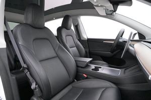 Tesla Model Y bild 12