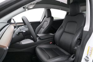 Tesla Model Y bild 9