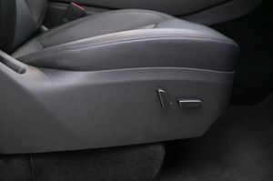 Tesla Model Y bild 13