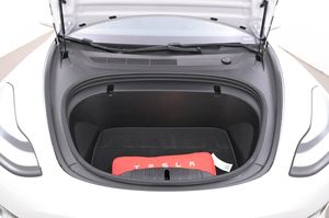 Tesla Model 3 bild 26