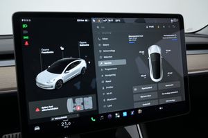 Tesla Model 3 bild 19