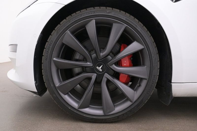 Tesla Model 3 bild 27