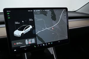 Tesla Model 3 bild 18