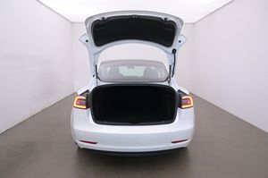 Tesla Model 3 bild 23