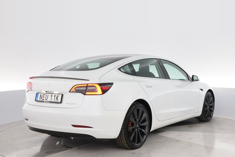 Tesla Model 3 bild 5