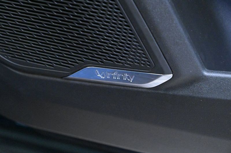 Lynk & Co 01 bild 11