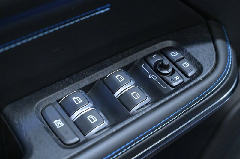 Lynk & Co 01 bild 10
