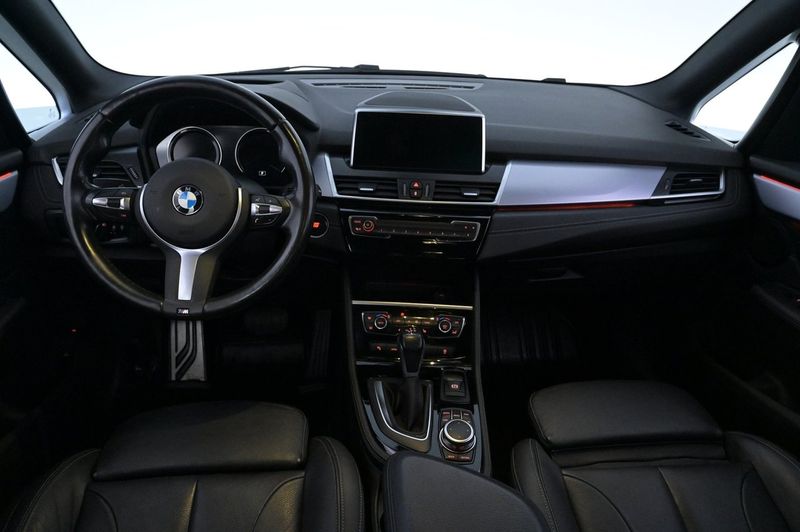 BMW 225 bild 6