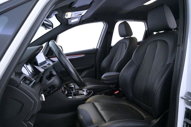 BMW 225 bild 11