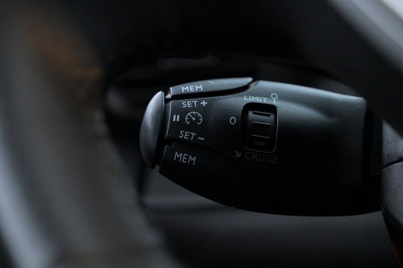 Peugeot e-2008 bild 8