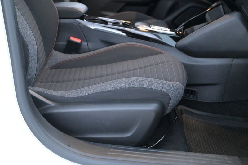 Peugeot e-2008 bild 14