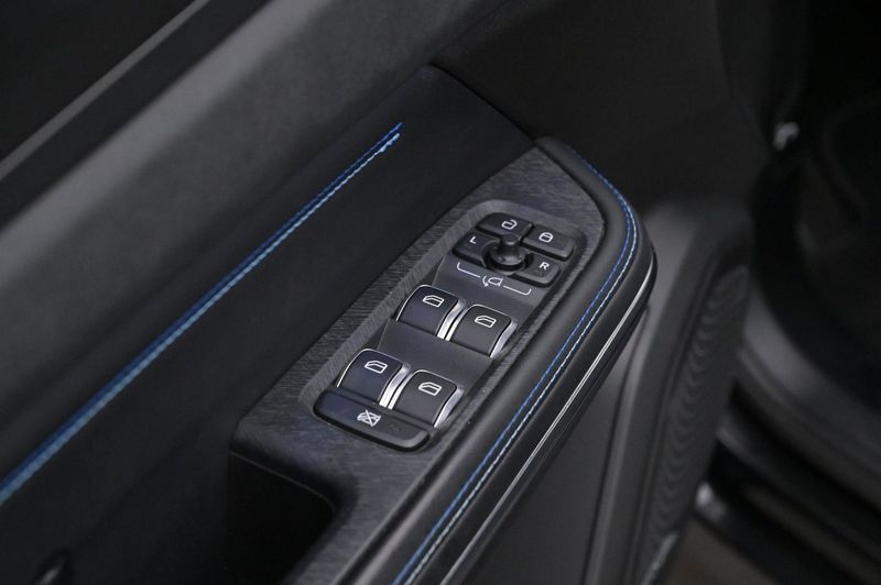 Lynk & Co 01 bild 10