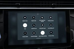 Lynk & Co 01 bild 19