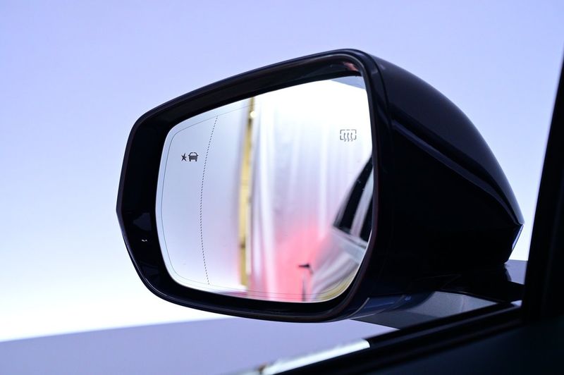 Cadillac Lyriq bild 22