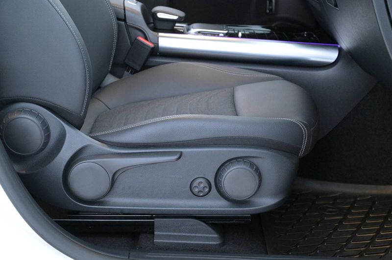 Mercedes EQA250 bild 15
