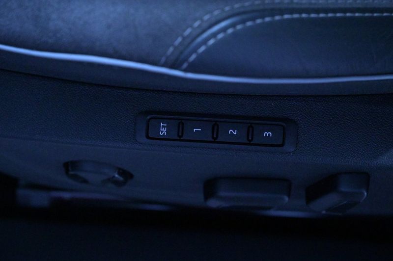 Skoda Enyaq bild 13