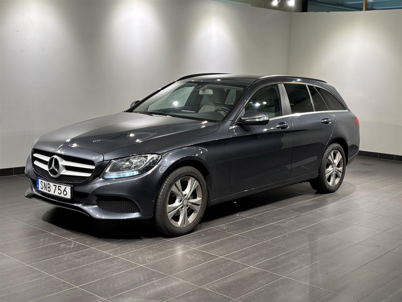 Mercedes C180