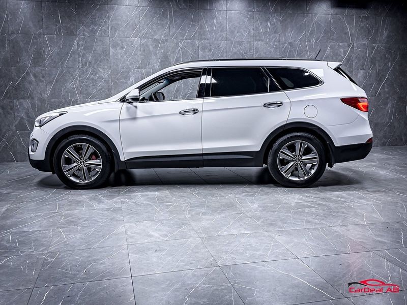 Hyundai Grand Santa Fe bild 4