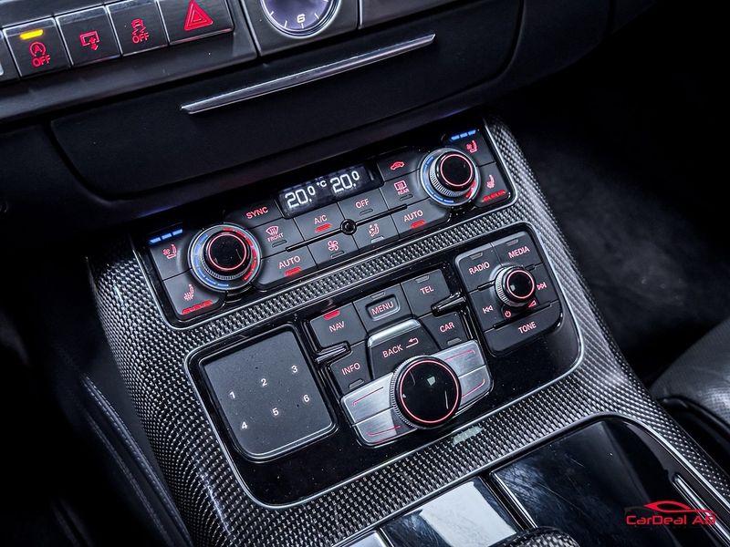 Audi S8 bild 32